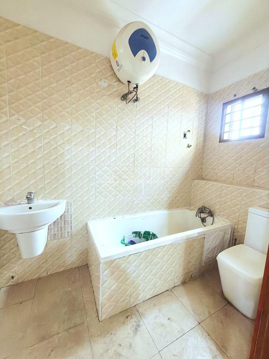 Spacious 3-bedroom Apartment with Bq, Lekki Phase 1, Lekki, Lagos, Flat / Apartment for Rent