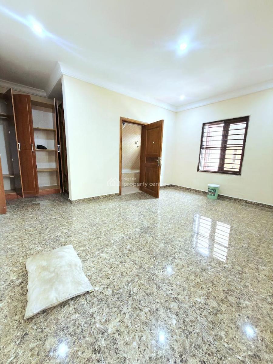 Spacious 3-bedroom Apartment with Bq, Lekki Phase 1, Lekki, Lagos, Flat / Apartment for Rent