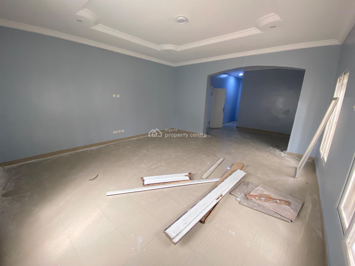 a Spacious 5bedroom Detached House with 2bq, Lekki Phase 1, Lekki, Lagos, Office Space for Rent