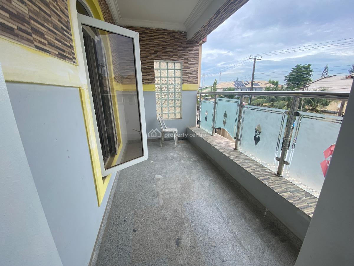 a Spacious 5bedroom Detached House with 2bq, Lekki Phase 1, Lekki, Lagos, Office Space for Rent