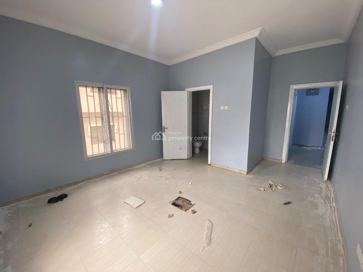 a Spacious 5bedroom Detached House with 2bq, Lekki Phase 1, Lekki, Lagos, Office Space for Rent