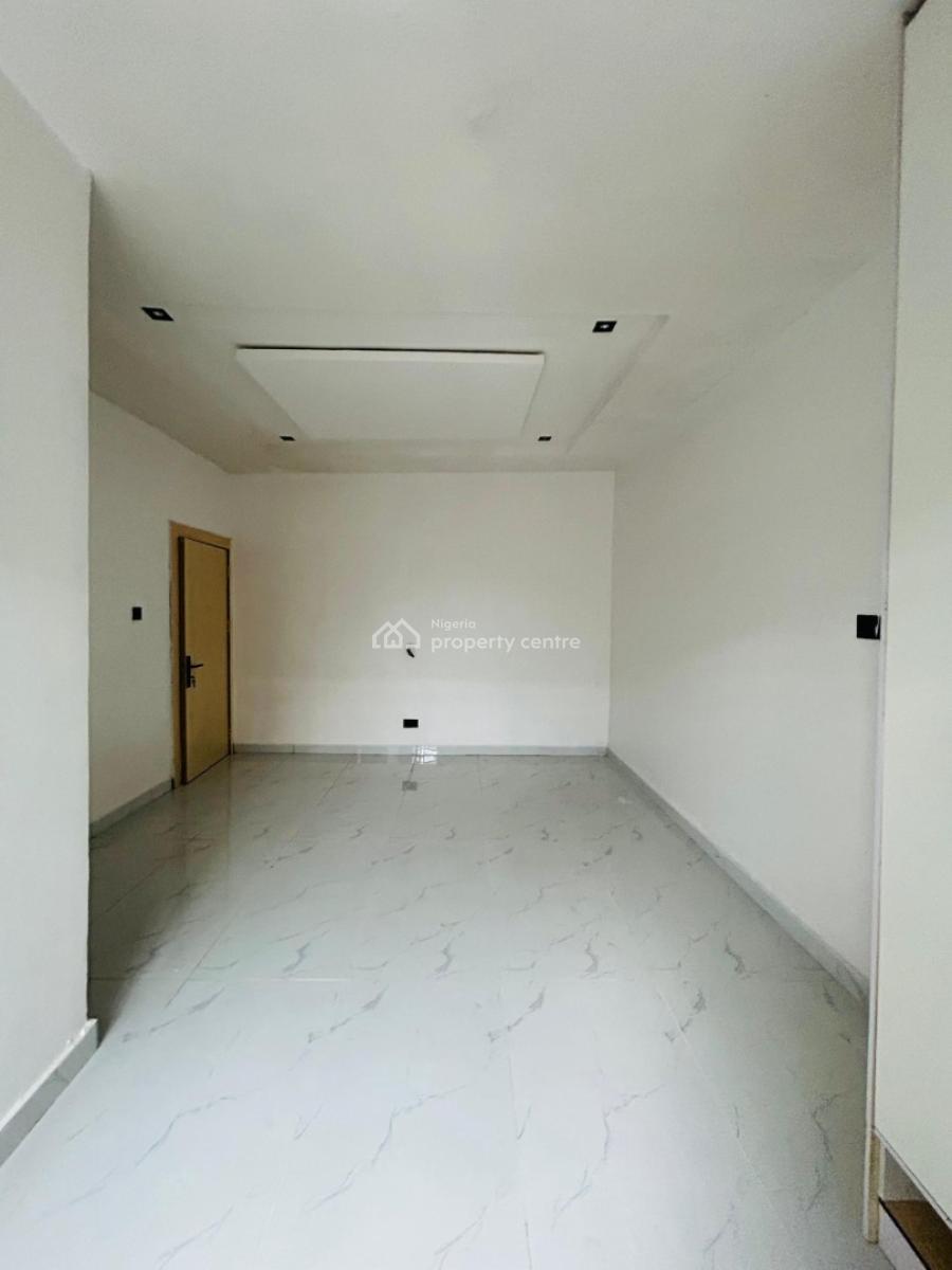 Modestly Finished 3 Bedroom Apartment, Orchid, Lekki, Lagos, Flat / Apartment for Sale