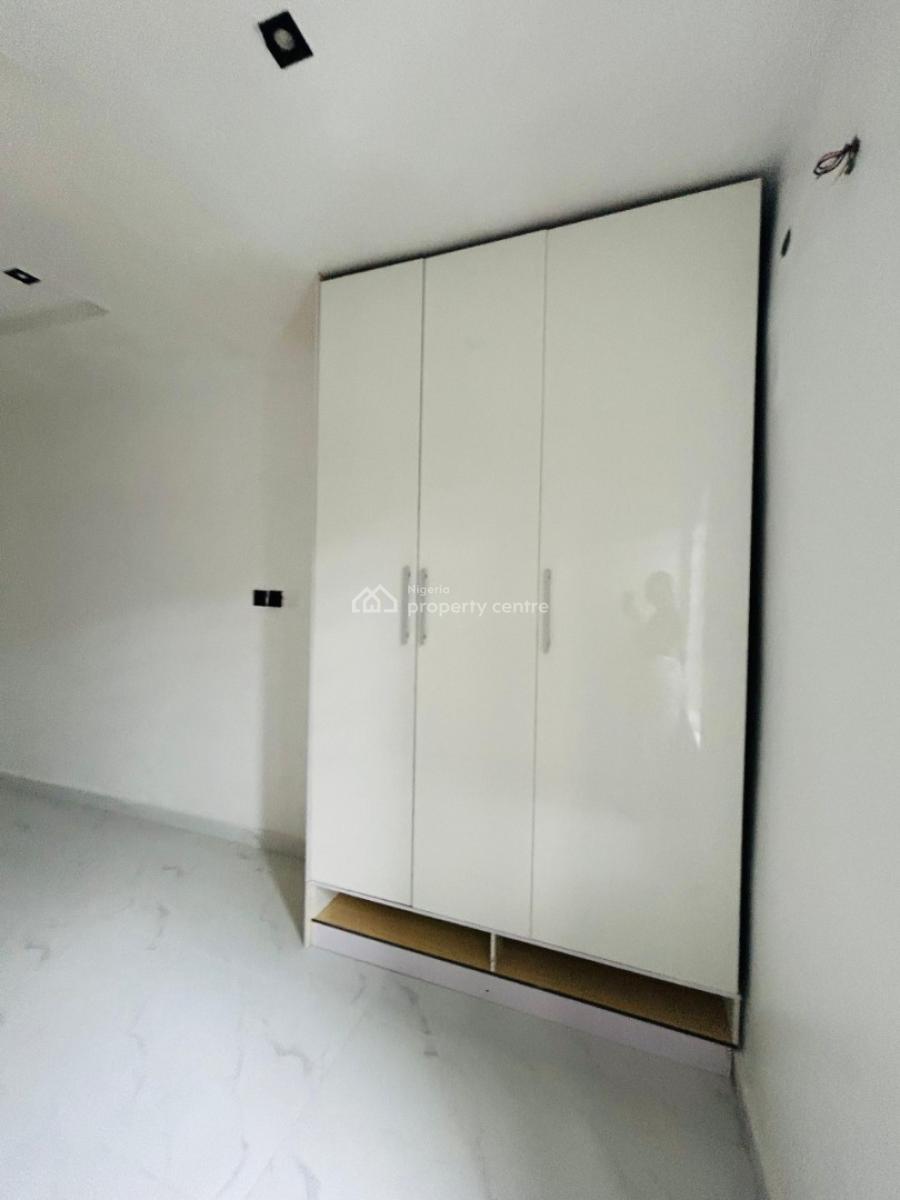 Modestly Finished 3 Bedroom Apartment, Orchid, Lekki, Lagos, Flat / Apartment for Sale