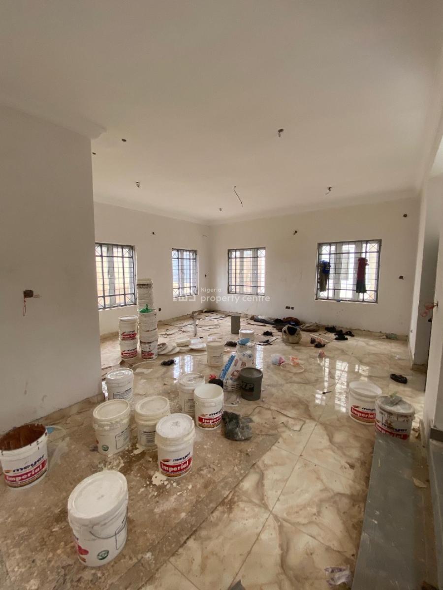 Executive Semi-detached Luxury in Gaduwa  4-bedroom Terraces with Bq, Gaduwa, Abuja, Semi-detached Duplex for Sale