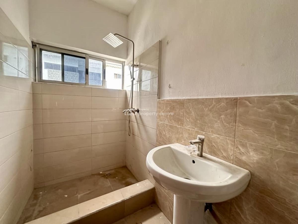 Well-maintained 4-bedroom Terrace, Oniru, Victoria Island (vi), Lagos, Terraced Duplex for Rent