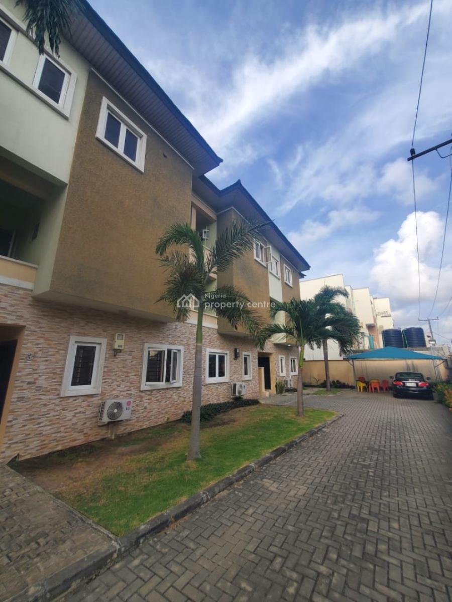 a Well Maintained 4 Bedroom Terrace Duplex, Lekki, Lagos, Terraced Duplex for Sale