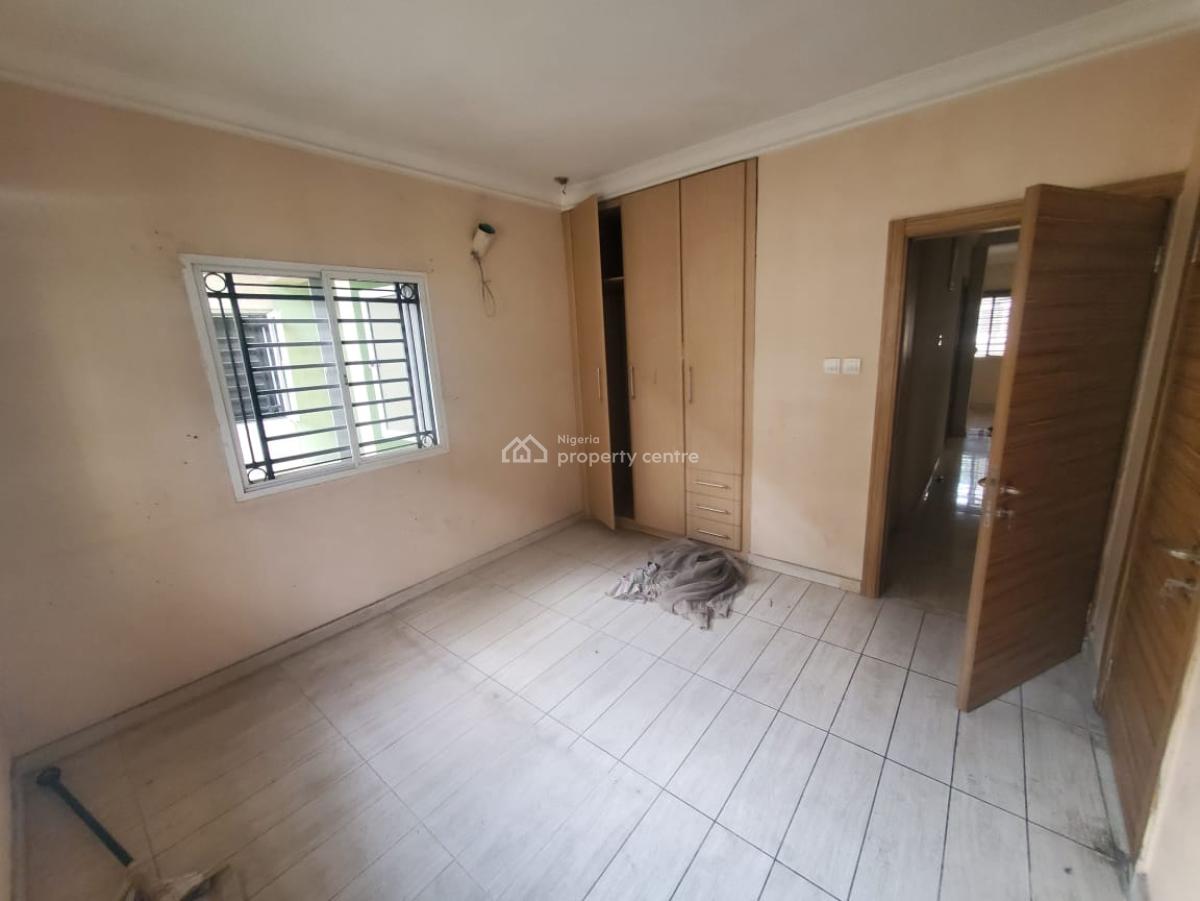 a Well Maintained 4 Bedroom Terrace Duplex, Lekki, Lagos, Terraced Duplex for Sale