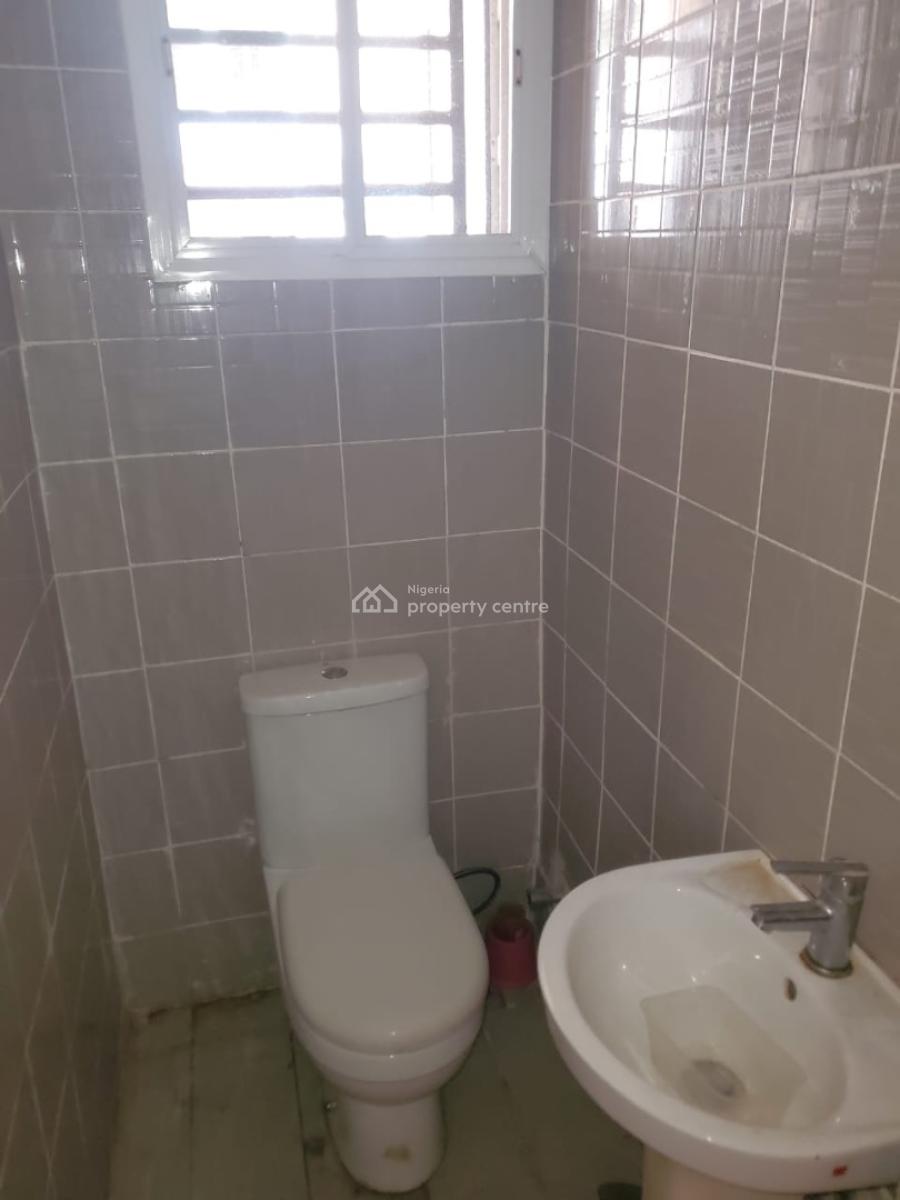 a Well Maintained 4 Bedroom Terrace Duplex, Lekki, Lagos, Terraced Duplex for Sale