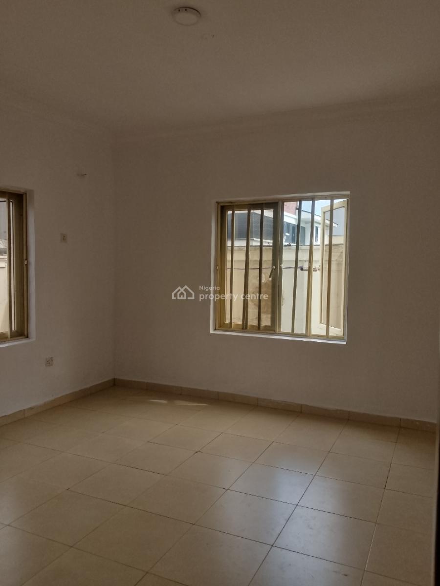 Very Spacious and Newly Out 3bedroom, Ilaje Mobile Road, Ajah, Lagos, Flat / Apartment for Rent
