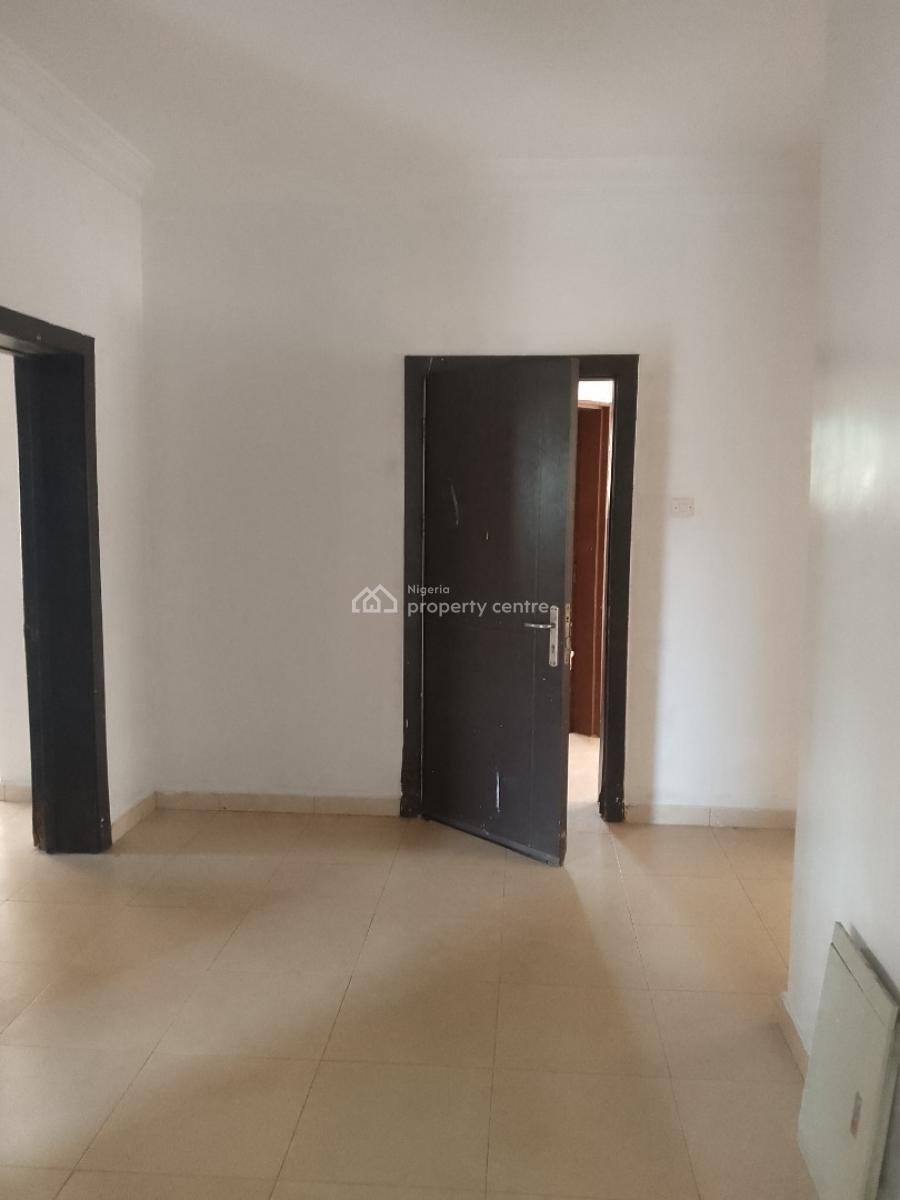 Very Spacious and Newly Out 3bedroom, Ilaje Mobile Road, Ajah, Lagos, Flat / Apartment for Rent