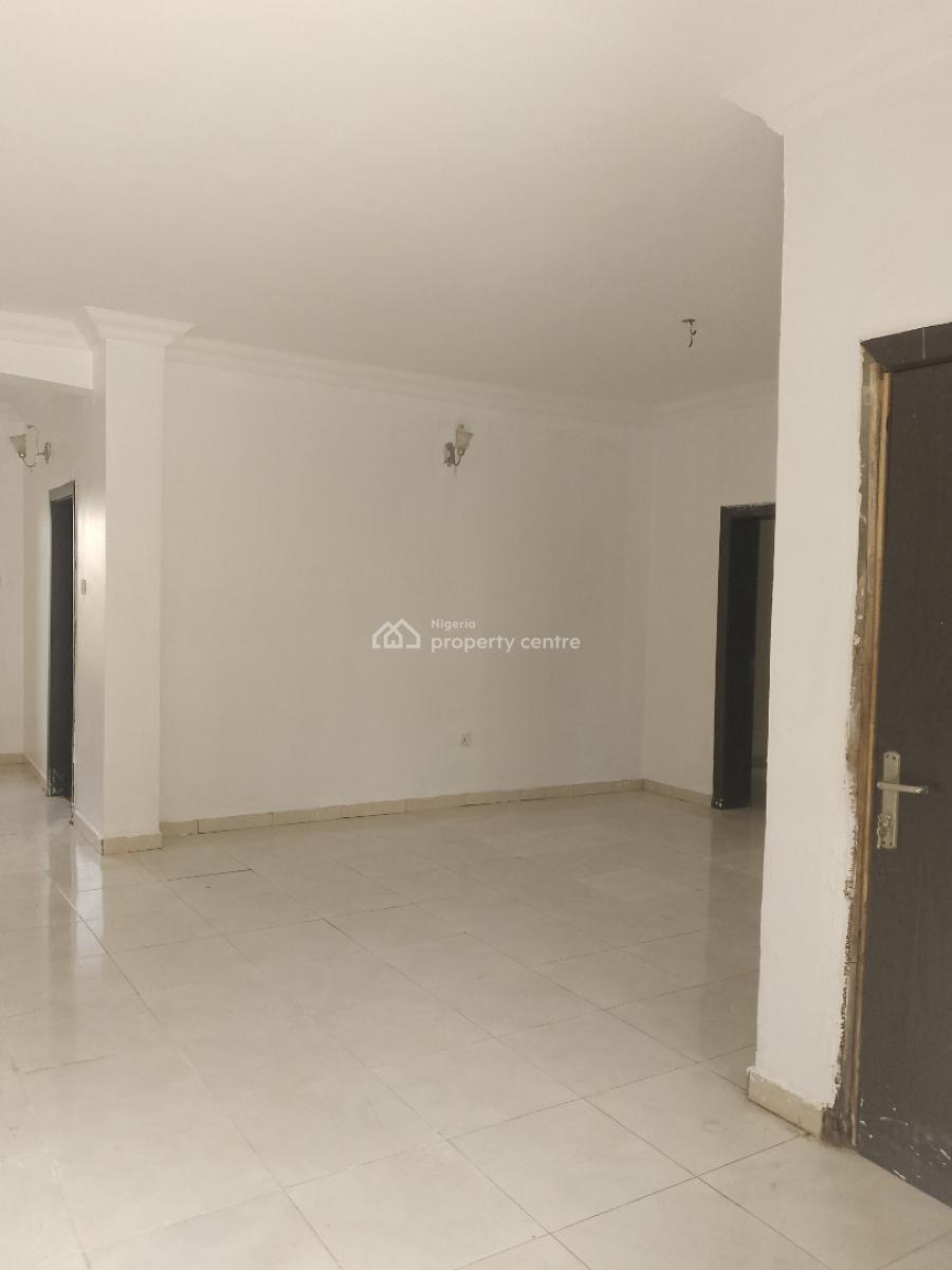 Very Spacious and Newly Out 3bedroom, Ilaje Mobile Road, Ajah, Lagos, Flat / Apartment for Rent