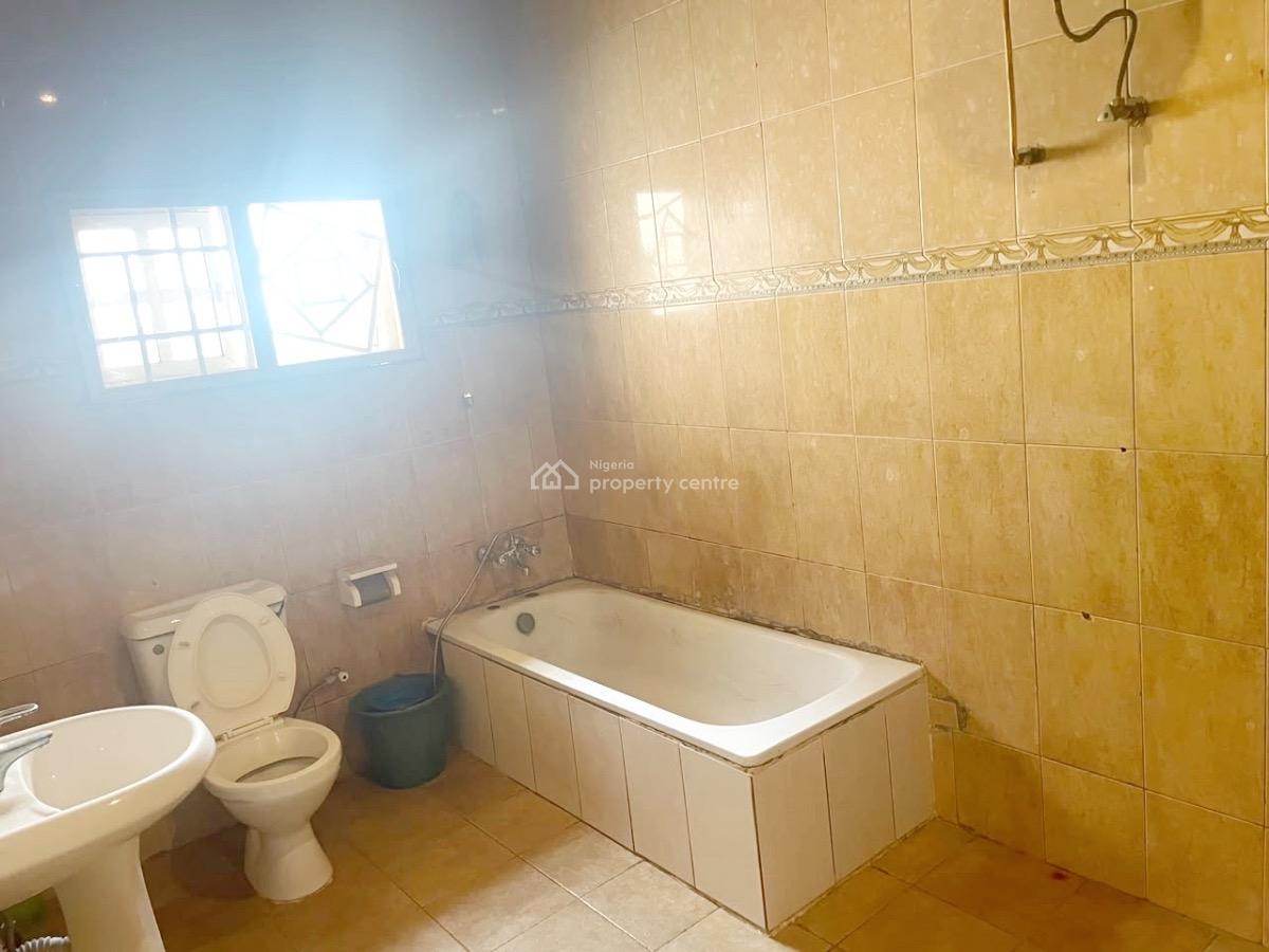 a Well Maintained Spacious 5 Bedroom Semi Detached Duplex with Bq, Gra Phase 2, Magodo, Lagos, Semi-detached Duplex for Rent