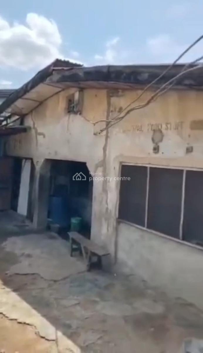 a Bungalow on a Very Strategic Position   Location: Off O, Surulere, Lagos, Block of Flats for Sale