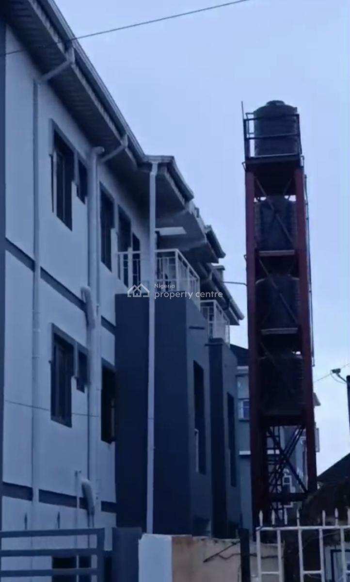 Executive Super Decent Spacious 3 Bedroom Apartment, Onike, Yaba, Lagos, Flat / Apartment for Rent