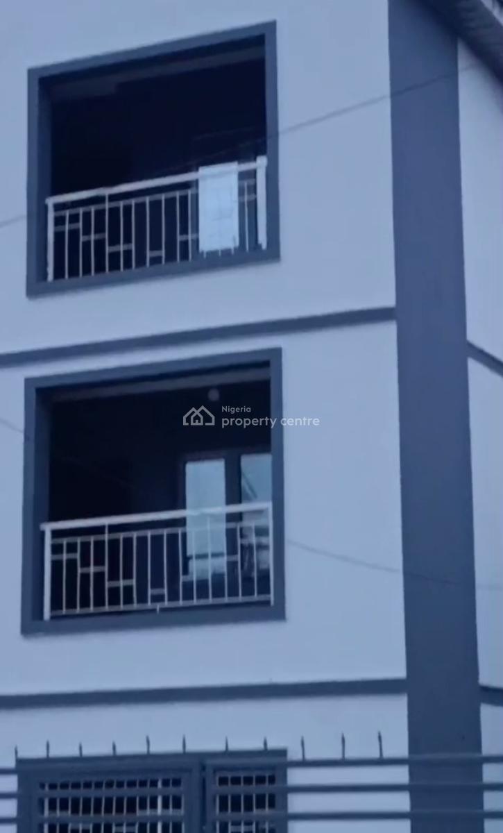 Executive Super Decent Spacious 3 Bedroom Apartment, Onike, Yaba, Lagos, Flat / Apartment for Rent