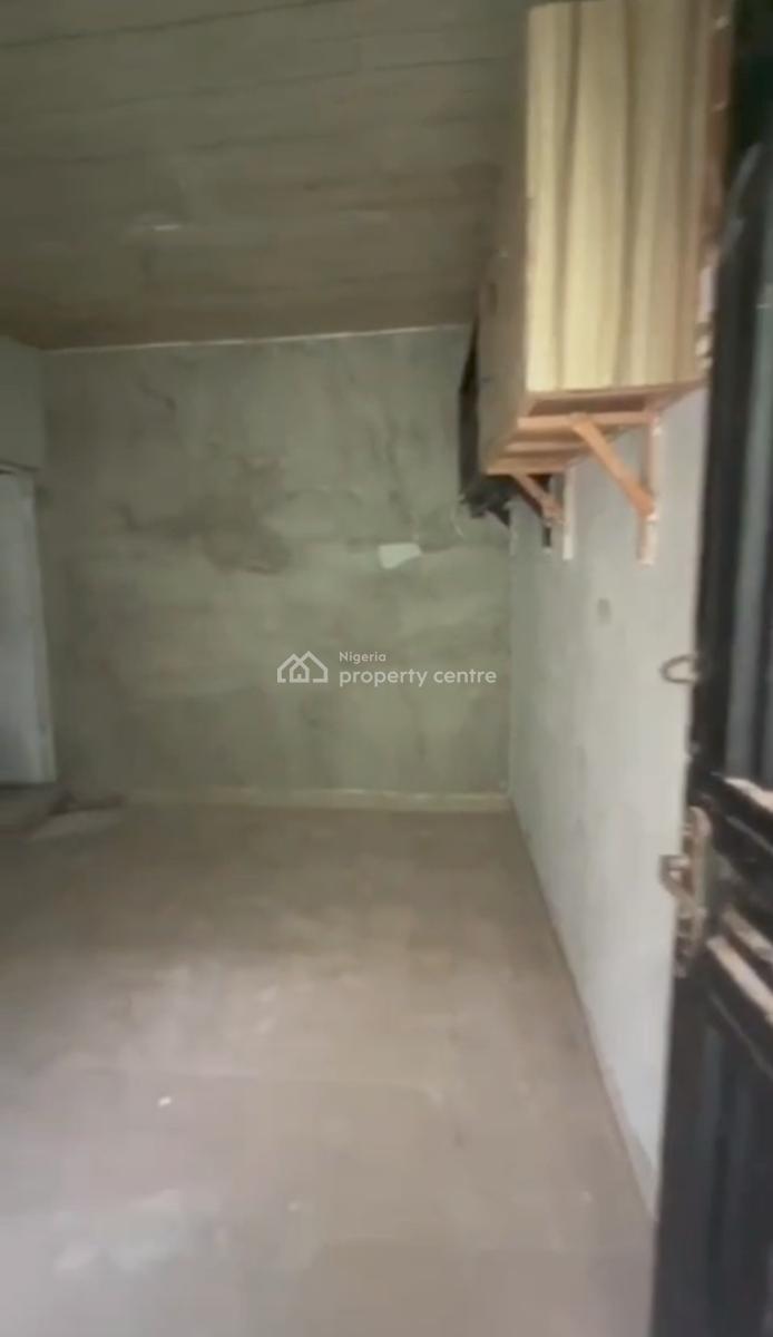 a Decent Lovely Room Self Contain, Off Morocco Road, Yaba, Lagos, Self Contain (single Rooms) for Rent