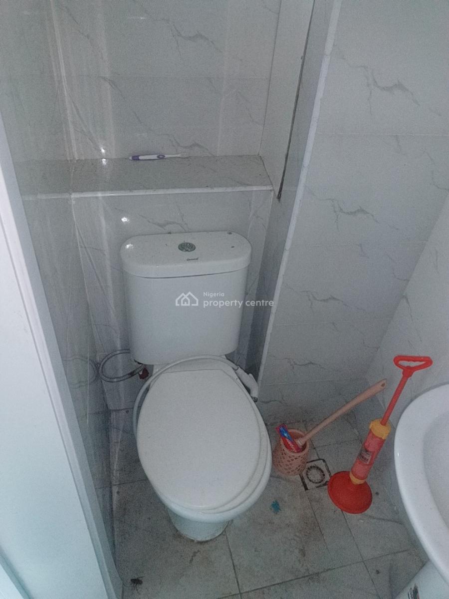 Luxury Serviced 2 Bedroom Apartment Partially Furnished, Chevron Toll Gate, Lekki, Lagos, Flat / Apartment for Rent