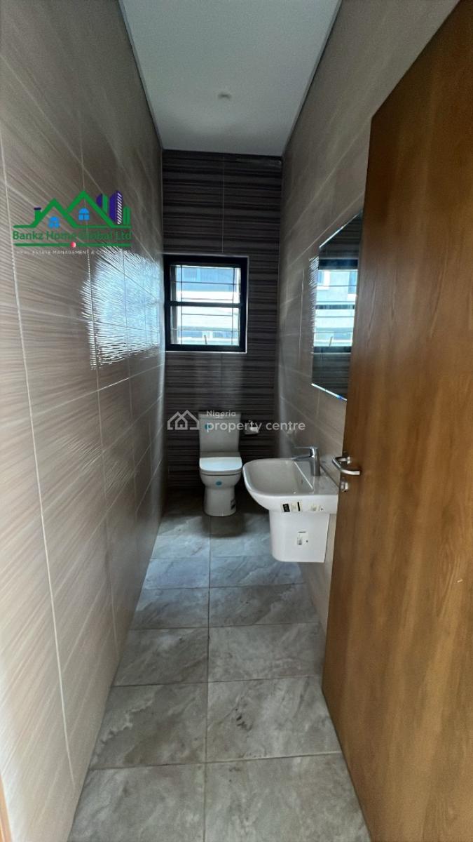 Very Spacious 5bedroom Fully Detached Duplex with 2 Boys Quarters, Lekki Phase 1, Lekki, Lagos, House for Sale
