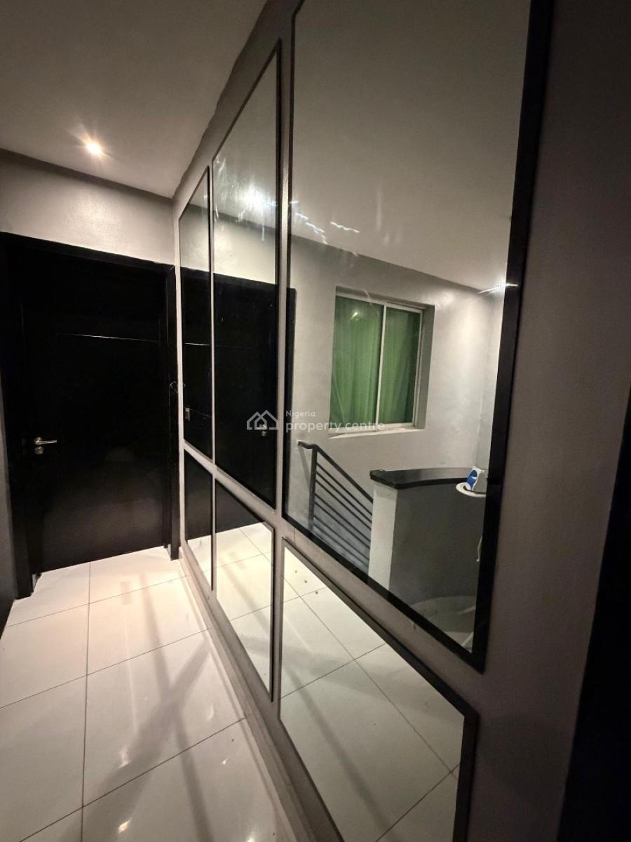 Luxury 2 Bedroom Maisonette Lekki 1 (right), Lekki Phase 1, Lekki, Lagos, Flat / Apartment Short Let