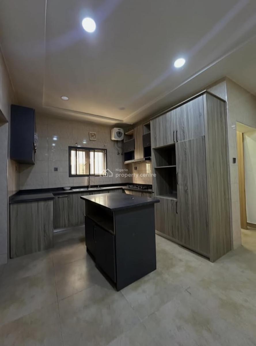 Luxury 3 Bedrooms Apartment, Jahi, Abuja, Block of Flats for Sale