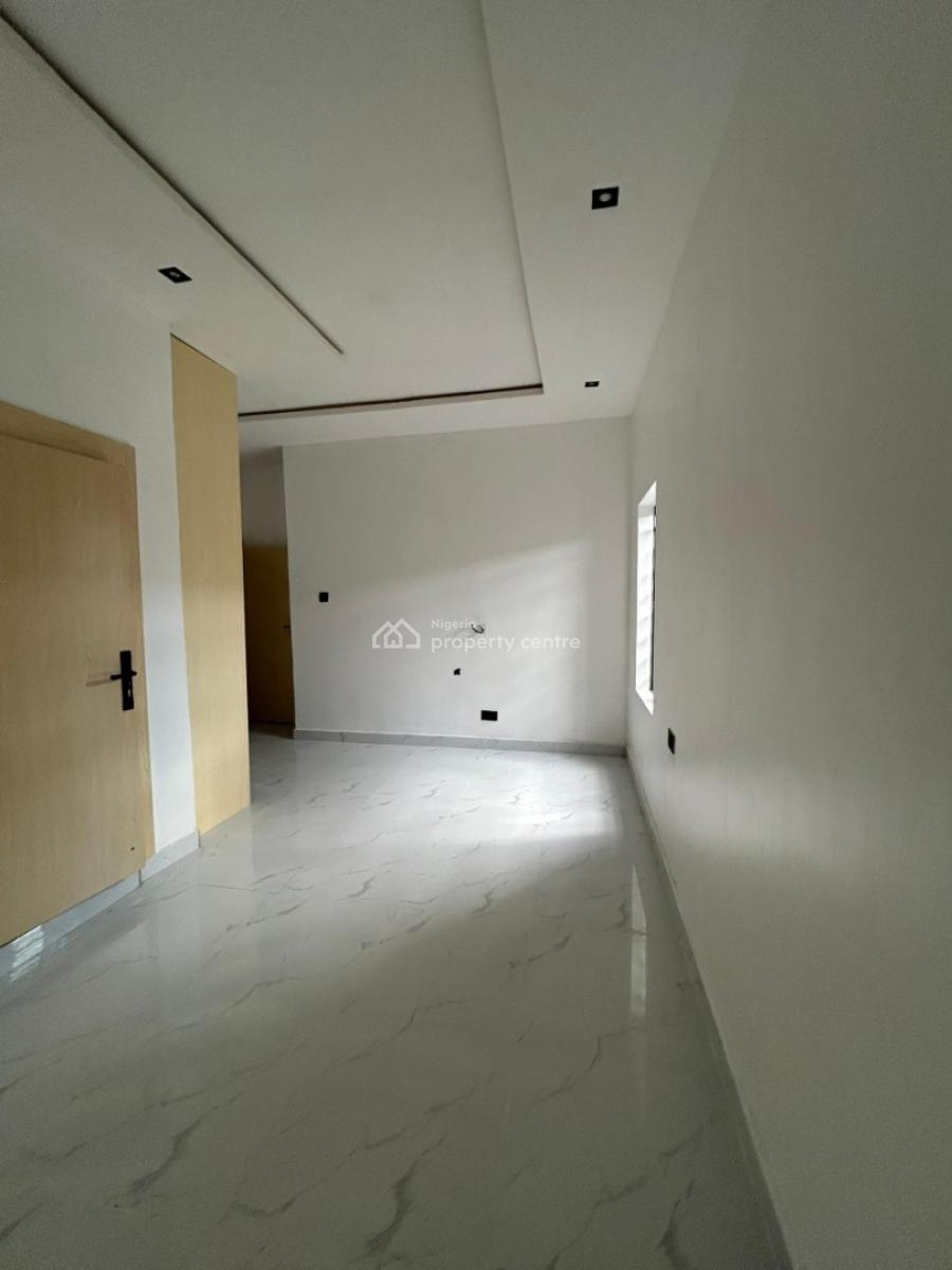 Modestly Finished 2 Bedroom, Orchid, Lekki, Lagos, Flat / Apartment for Sale