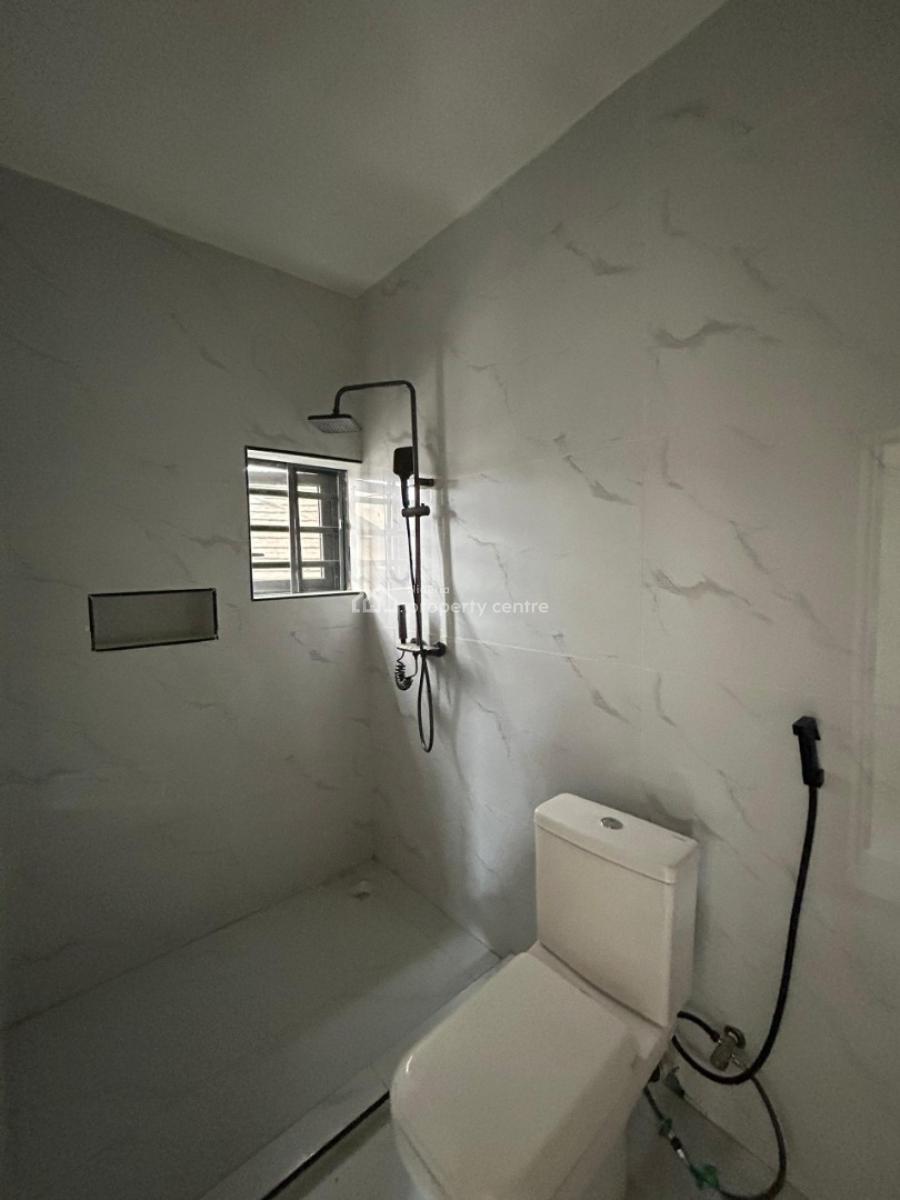 Modestly Finished 2 Bedroom, Orchid, Lekki, Lagos, Flat / Apartment for Sale