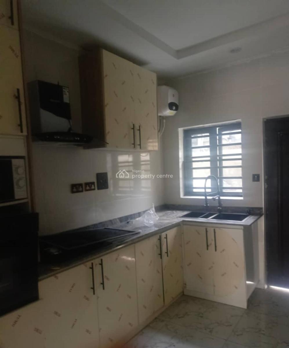 Newly Built , Stunning 3 Bedroom Maisonette, Orchid, Lekki, Lagos, Block of Flats for Sale