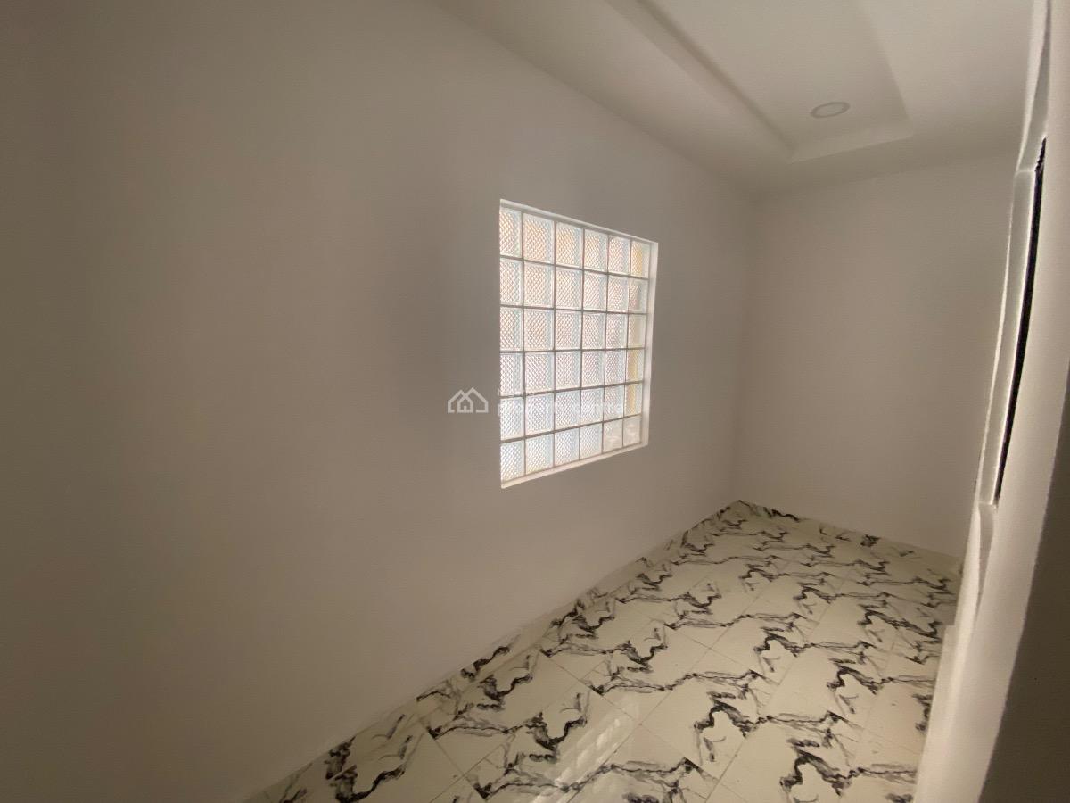 a Nice 2 Bedroom, Lekki Phase 1, Lekki, Lagos, Flat / Apartment for Rent