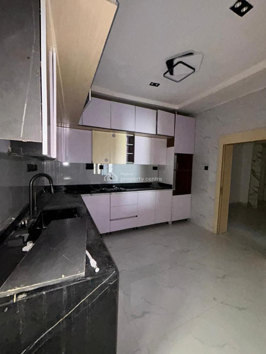 Modestly Built 3 Bedroom Apartment, Orchid, Lekki, Lagos, Flat / Apartment for Sale