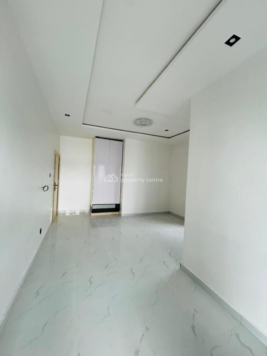 Modestly Built 3 Bedroom Apartment, Orchid, Lekki, Lagos, Flat / Apartment for Sale
