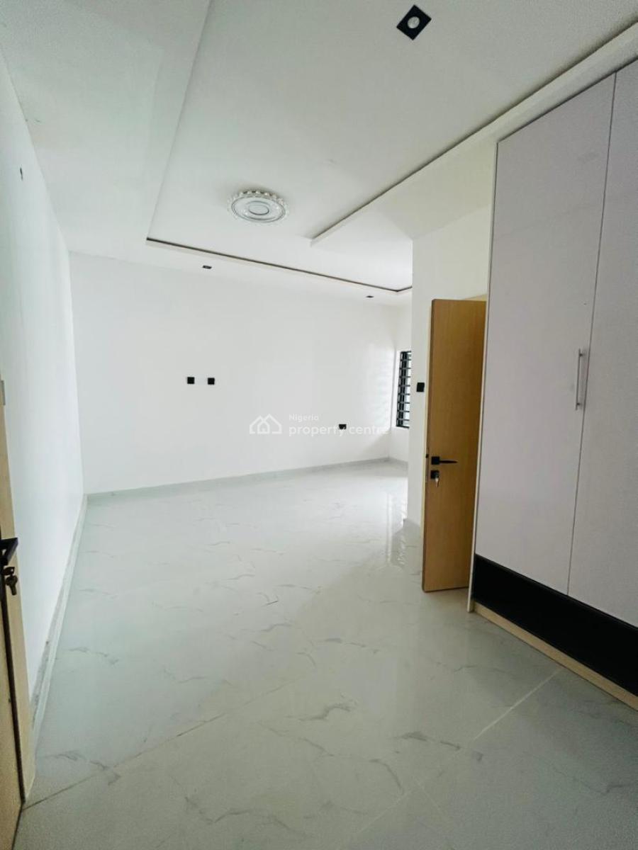 Modestly Built 3 Bedroom Apartment, Orchid, Lekki, Lagos, Flat / Apartment for Sale