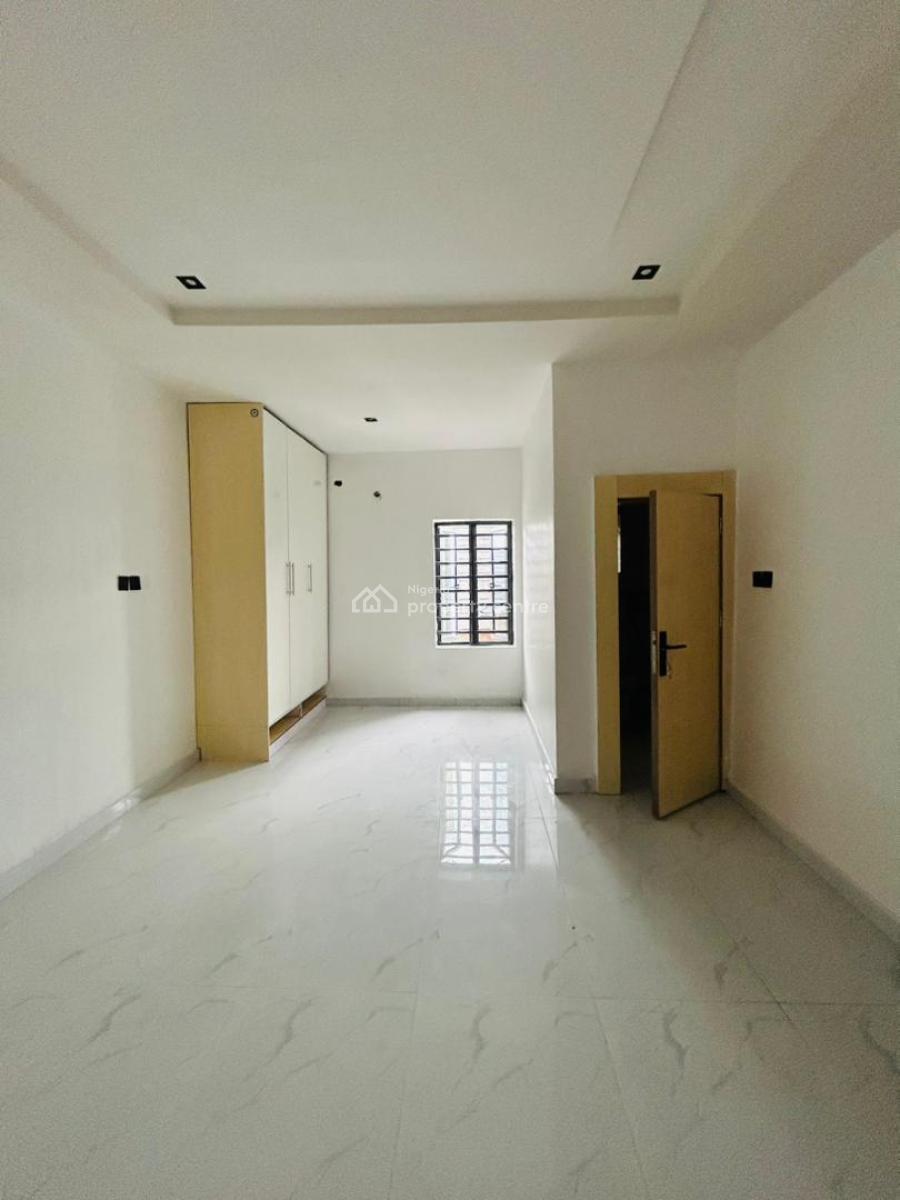 Modestly Built 3 Bedroom Apartment, Orchid, Lekki, Lagos, Flat / Apartment for Sale