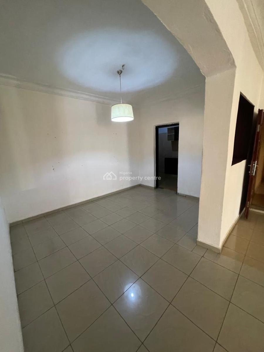 Spacious 3 Bedroom, Utako, Abuja, Flat / Apartment for Rent