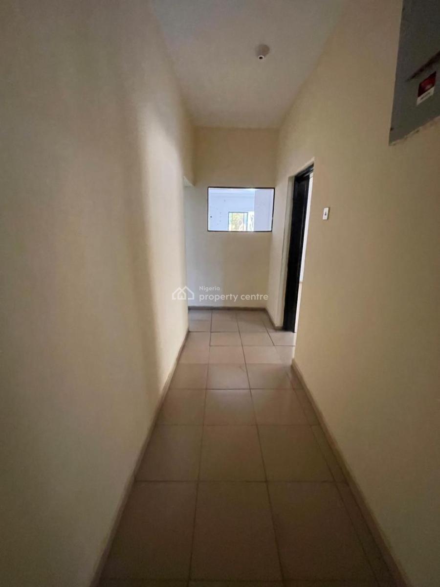 Spacious 3 Bedroom, Utako, Abuja, Flat / Apartment for Rent