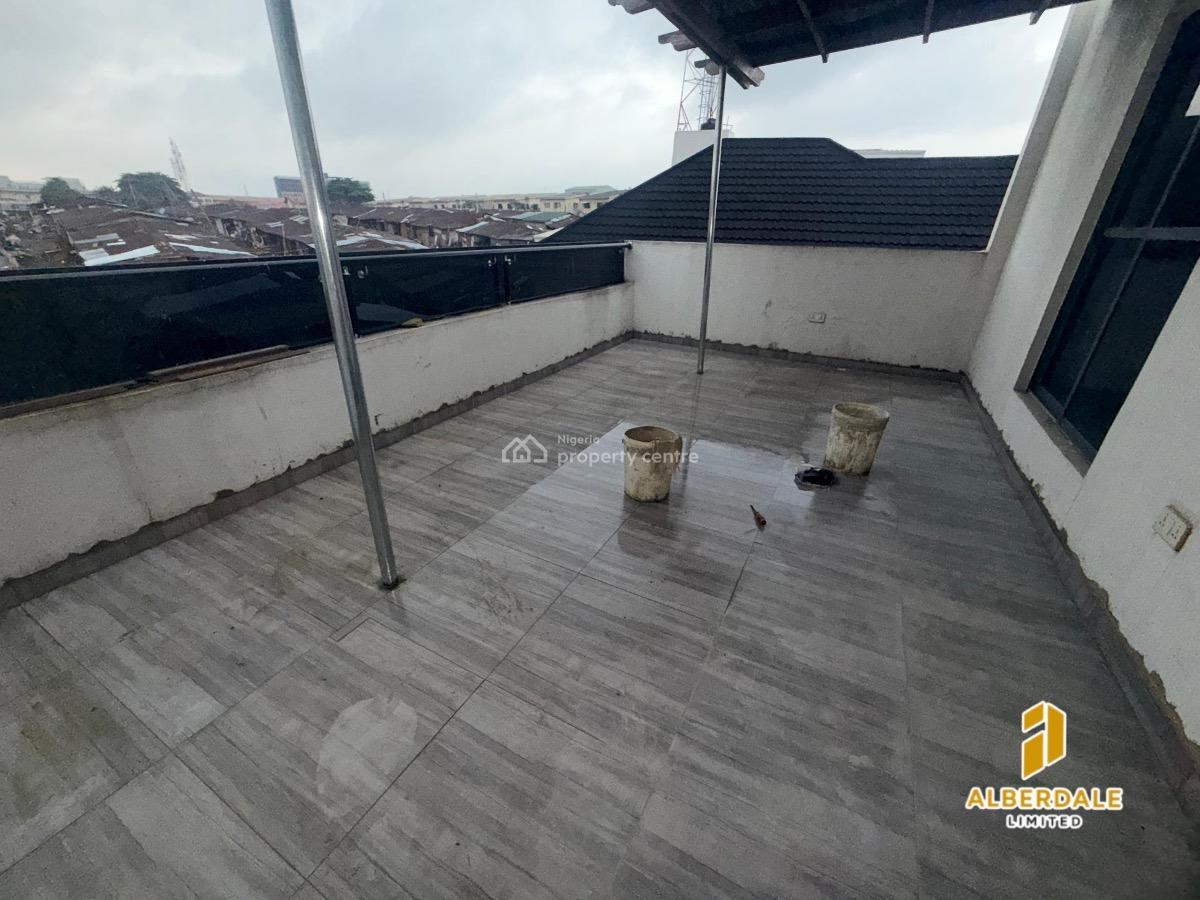 Standard Fully Detached 4-bedroom Duplex with Bq, Gbagada, Lagos, Detached Duplex for Sale