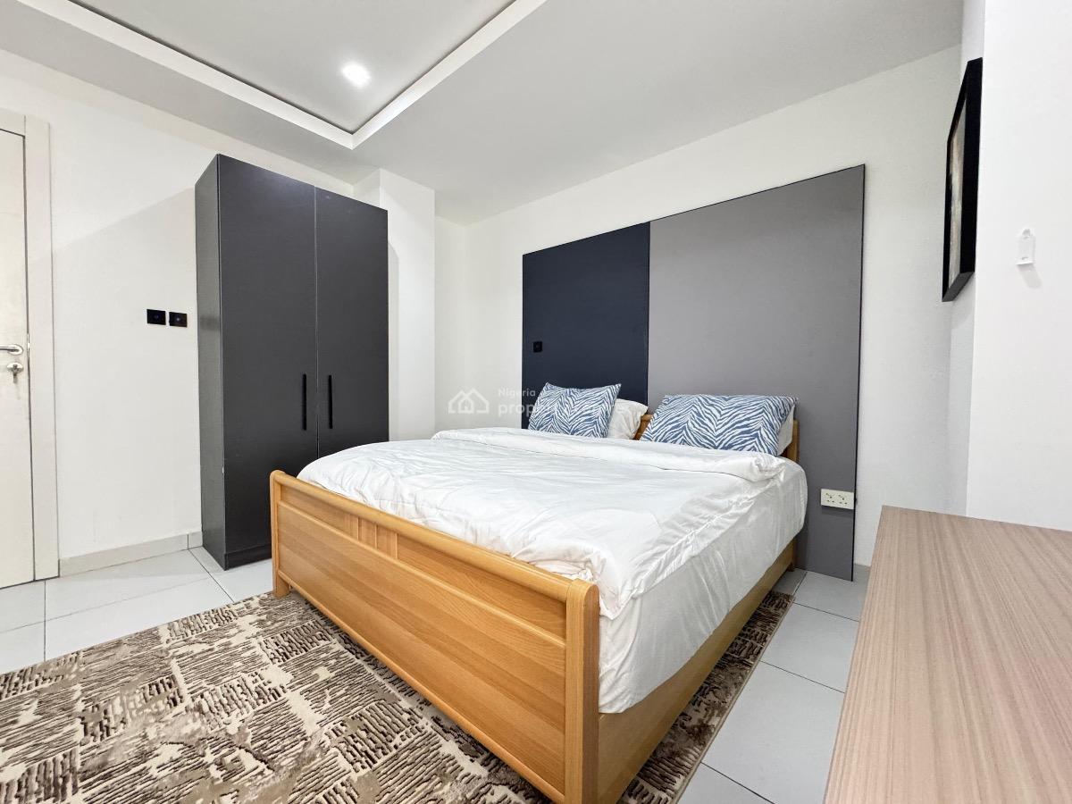 Smart 2 Bedroom Apartment with Cinema, Lekki Phase 1, Lekki, Lagos, Flat / Apartment Short Let