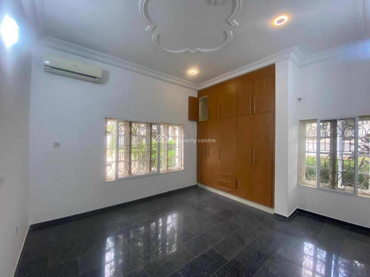 Serviced & Furnished 2 Bedroom (swimming Pool Features), Utako District, Utako, Abuja, Flat / Apartment for Rent