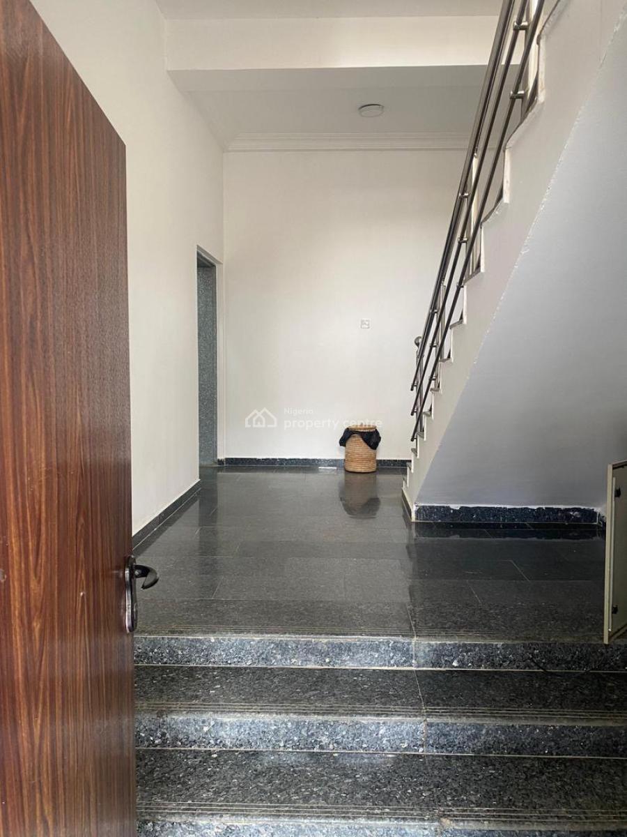 Serviced & Furnished 2 Bedroom (swimming Pool Features), Utako District, Utako, Abuja, Flat / Apartment for Rent
