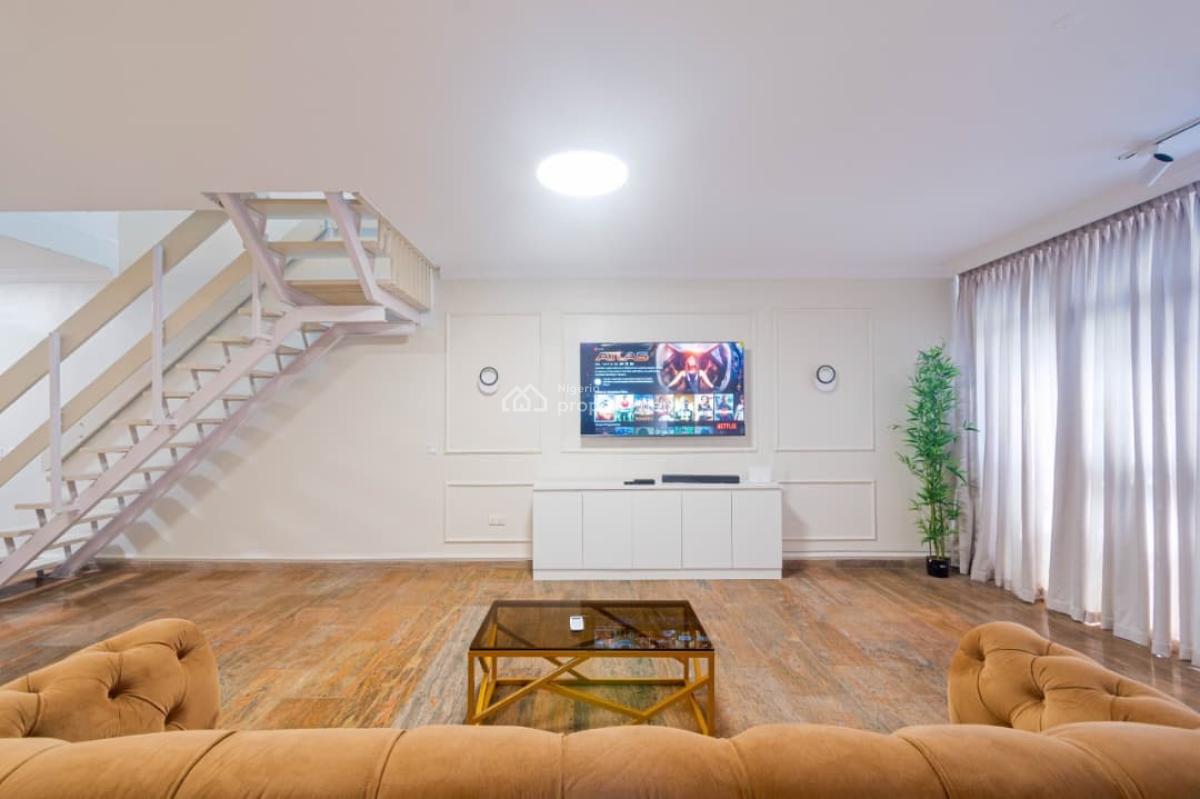 Stylish Modern 3-bedroom Apartment with Exceptional Comfort, Victoria Island (vi), Lagos, Flat / Apartment Short Let