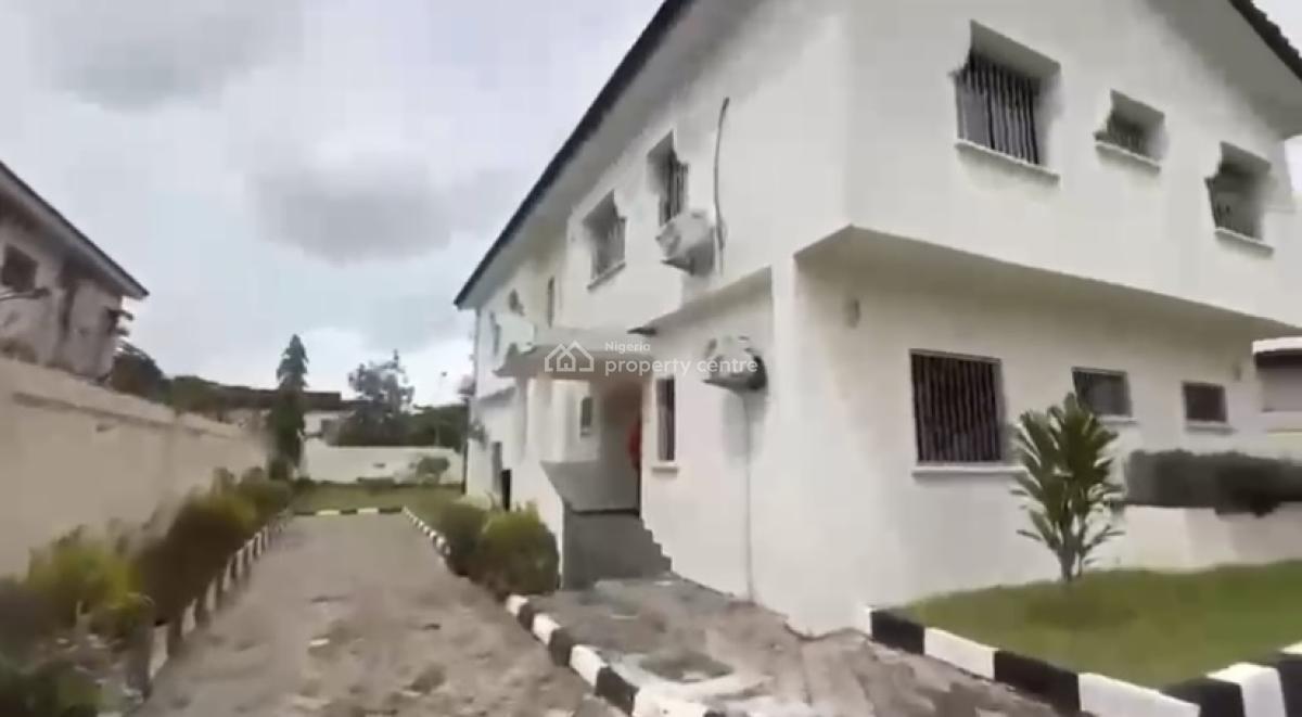 5 Bedroom House with 3-room Bq., Vgc, Lekki, Lagos, Detached Duplex for Rent