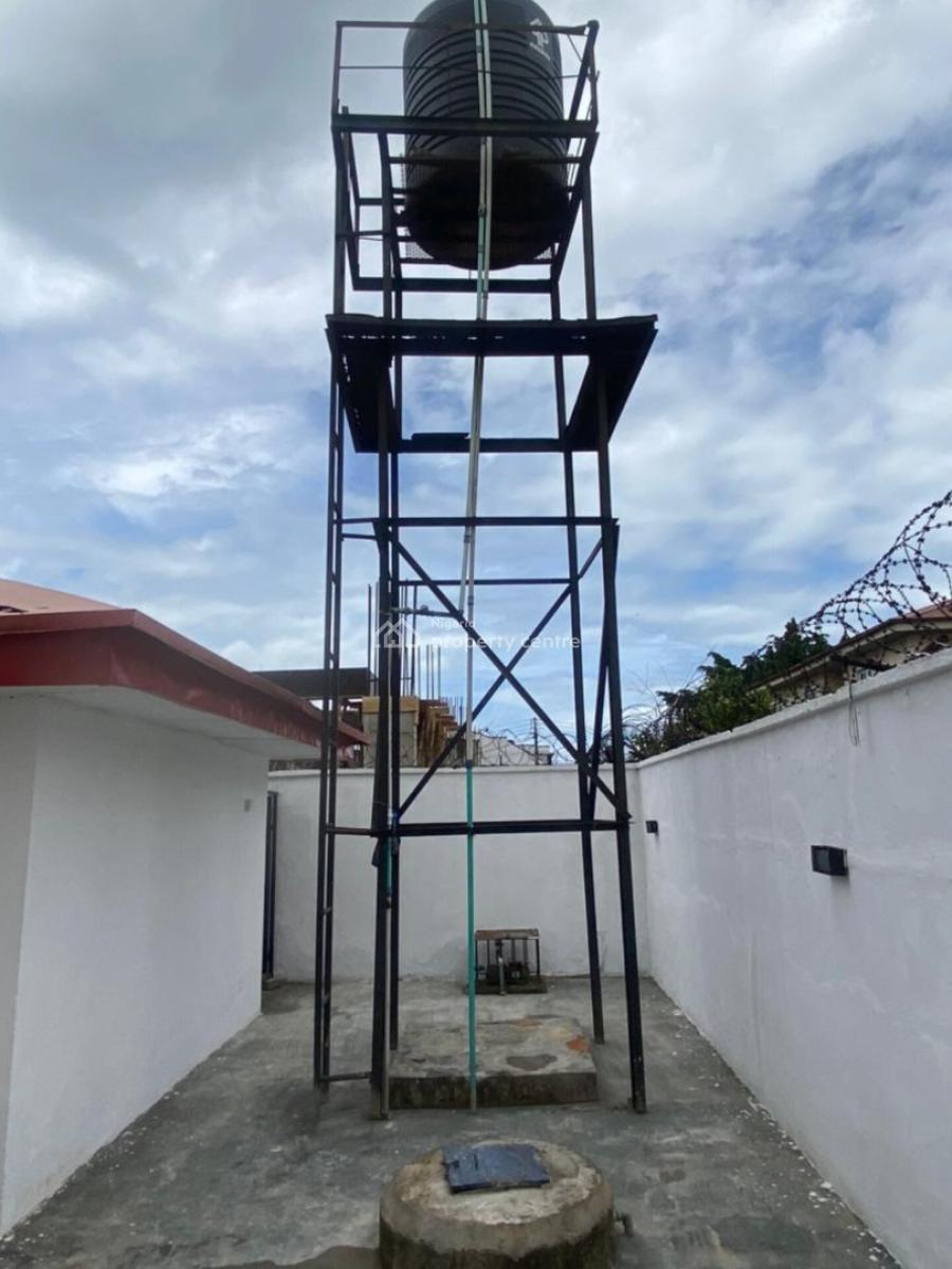 5-bedroom Semi-detached House with 2-room Bq, Lekki Phase 1, Lekki, Lagos, Commercial Property for Rent