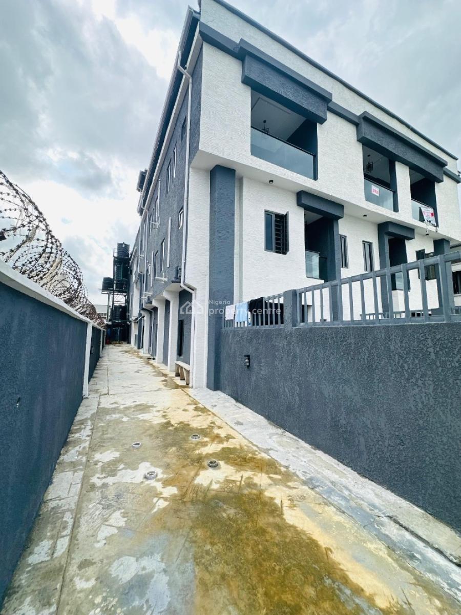Modestly Finished 3bedroom Apartment in Orchid ,lekki, Orchid ,lekki ,lagos ,nigeria, Lekki, Lagos, Flat / Apartment for Sale