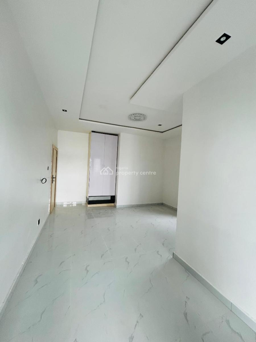 Modestly Finished 3bedroom Apartment in Orchid ,lekki, Orchid ,lekki ,lagos ,nigeria, Lekki, Lagos, Flat / Apartment for Sale