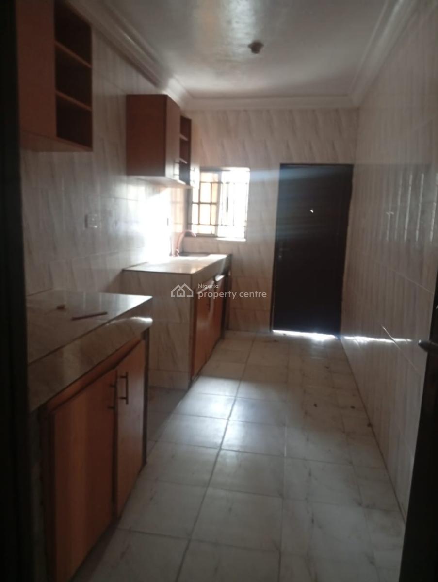 Spacious 2 Bedroom Apartment, Sunview Estate, Sangotedo, Ajah, Lagos, Flat / Apartment for Rent