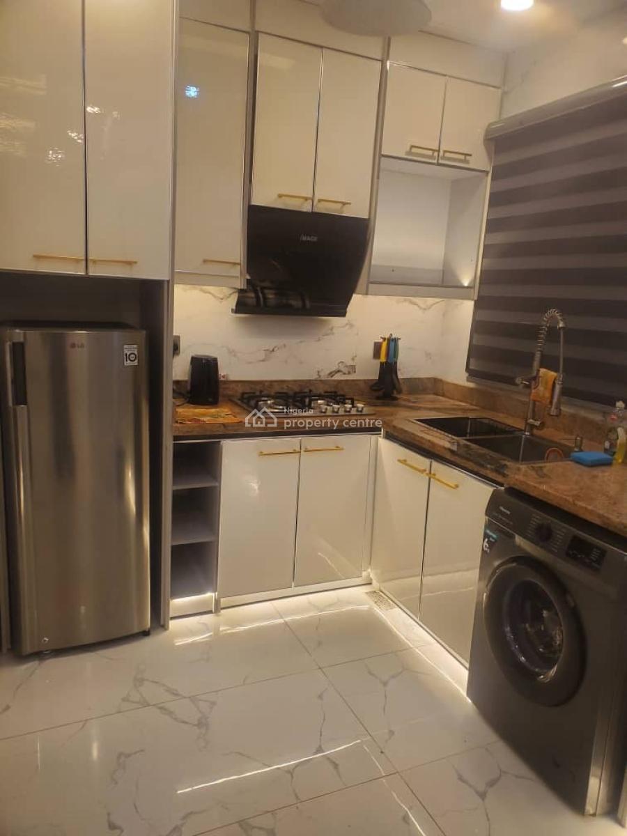Elite 1-bedroom Apartment with Refined Interiors, 15minutee Drive to International Airport, Ikeja, Lagos, Flat / Apartment Short Let
