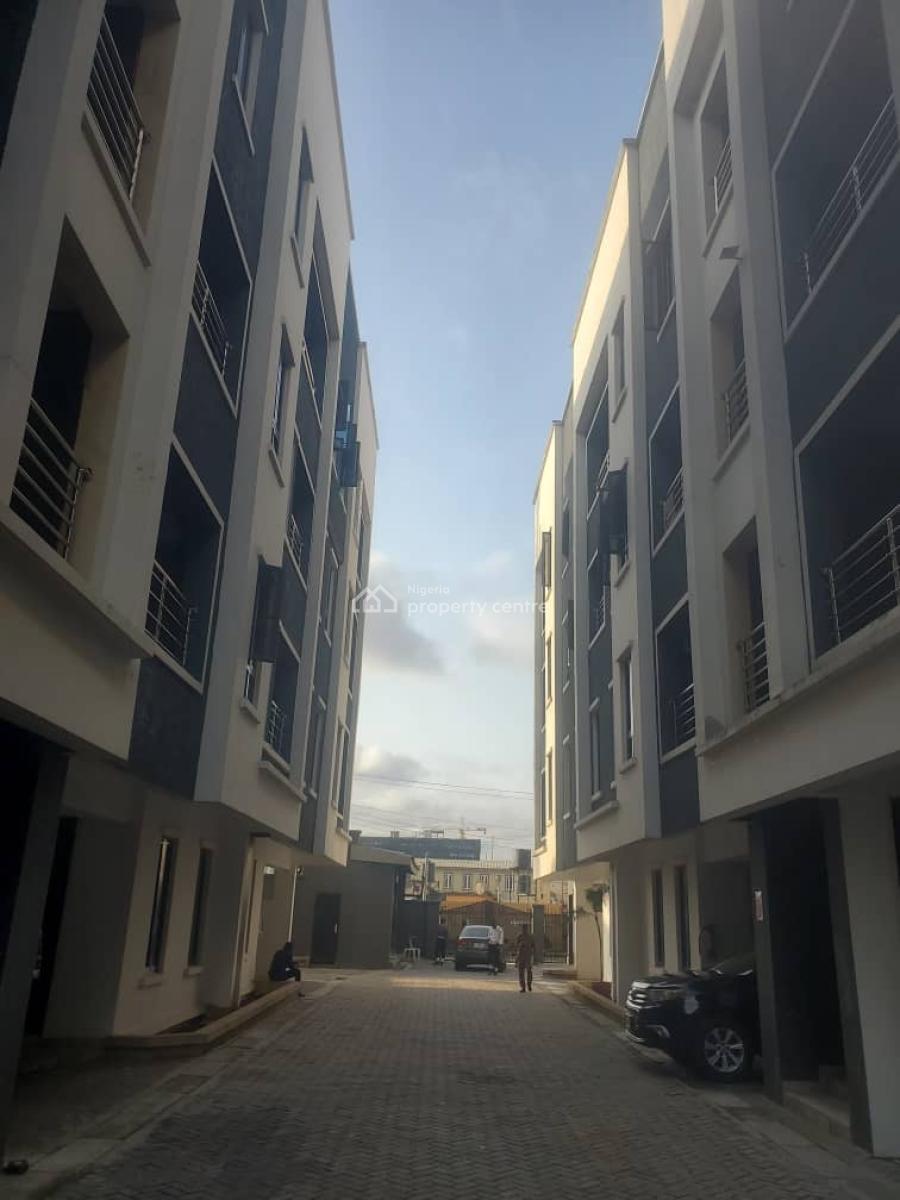 Elite 1-bedroom Apartment with Refined Interiors, 15minutee Drive to International Airport, Ikeja, Lagos, Flat / Apartment Short Let