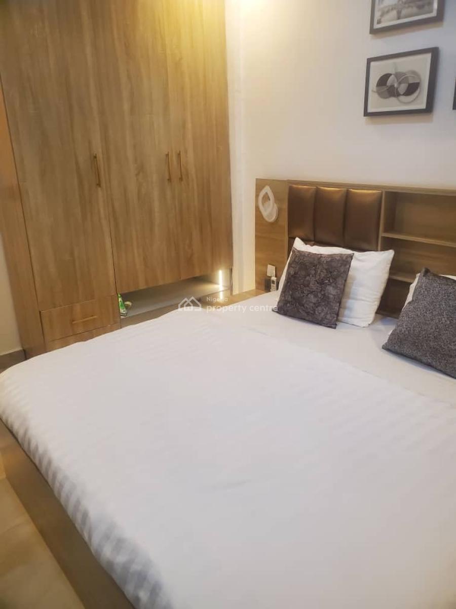 Elite 1-bedroom Apartment with Refined Interiors, 15minutee Drive to International Airport, Ikeja, Lagos, Flat / Apartment Short Let