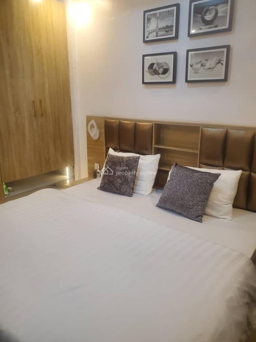 Elite 1-bedroom Apartment with Refined Interiors, 15minutee Drive to International Airport, Ikeja, Lagos, Flat / Apartment Short Let