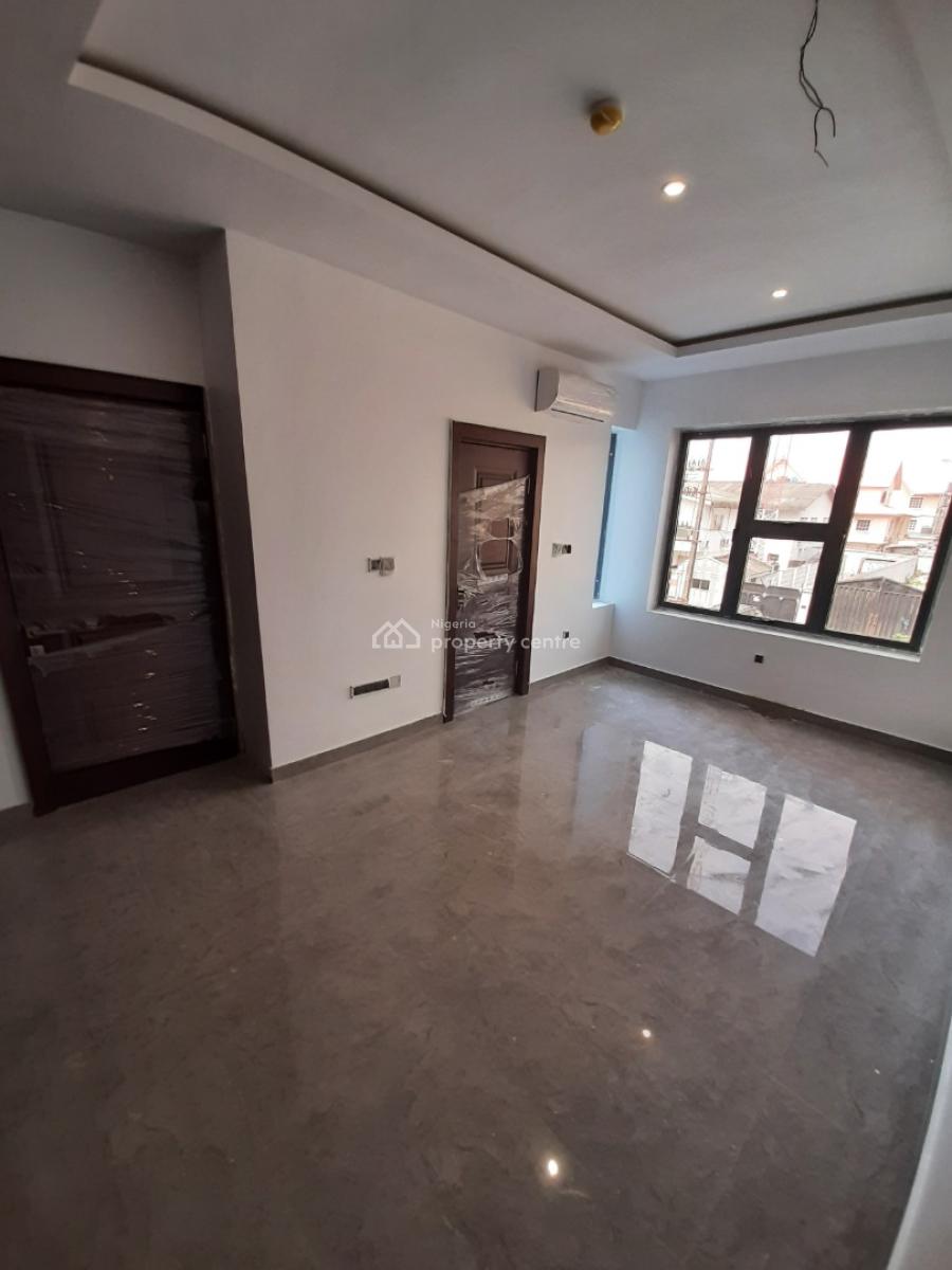 Tastefully Finished and Serviced with 24/7 Power Supply 4 Bedroom En-s, Lekki Phase 1, Lekki, Lagos, Terraced Duplex for Rent