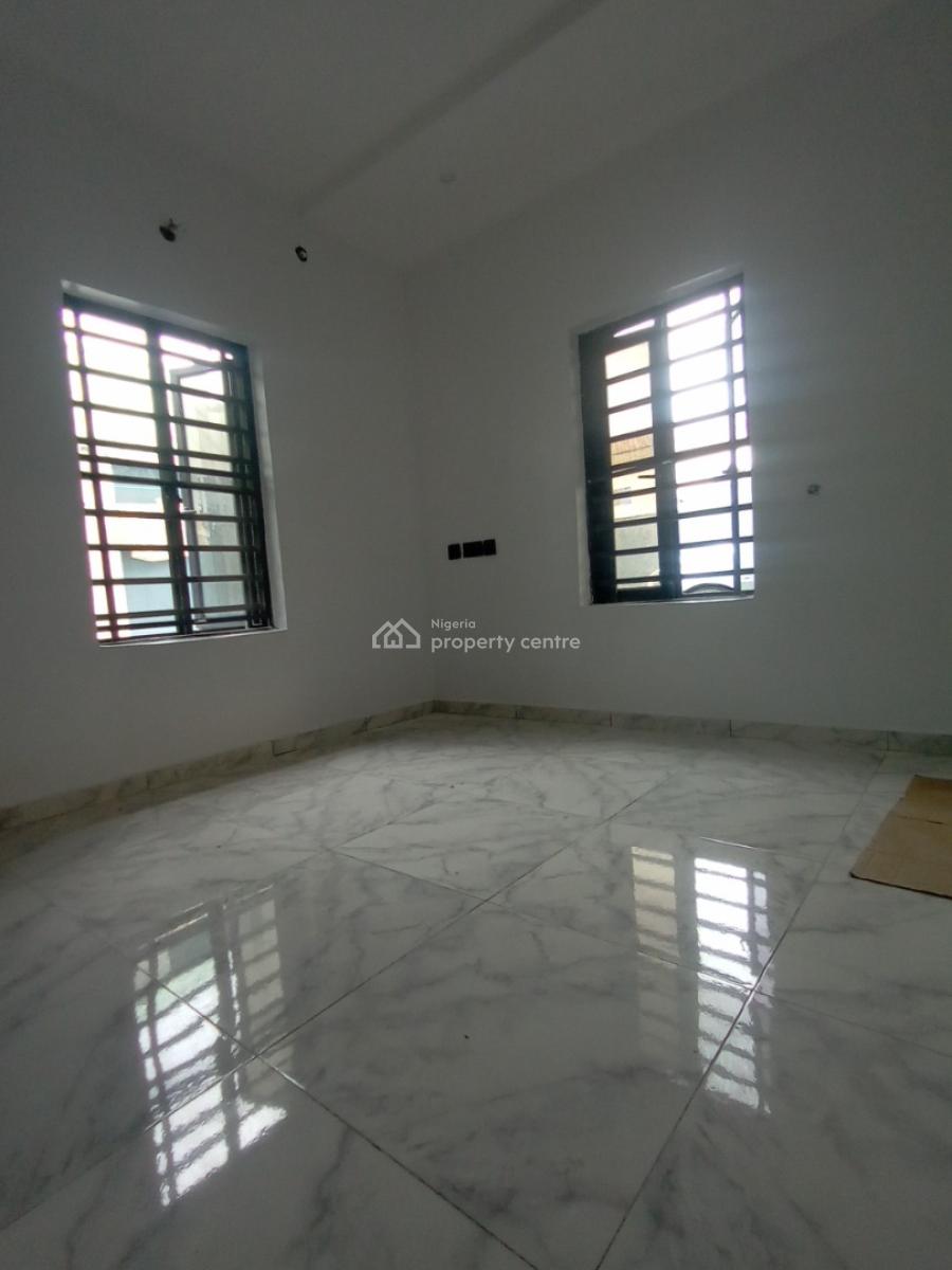 2 Bedroom Flat, Mobil Road, Ilaje, Ajah, Lagos, Flat / Apartment for Rent